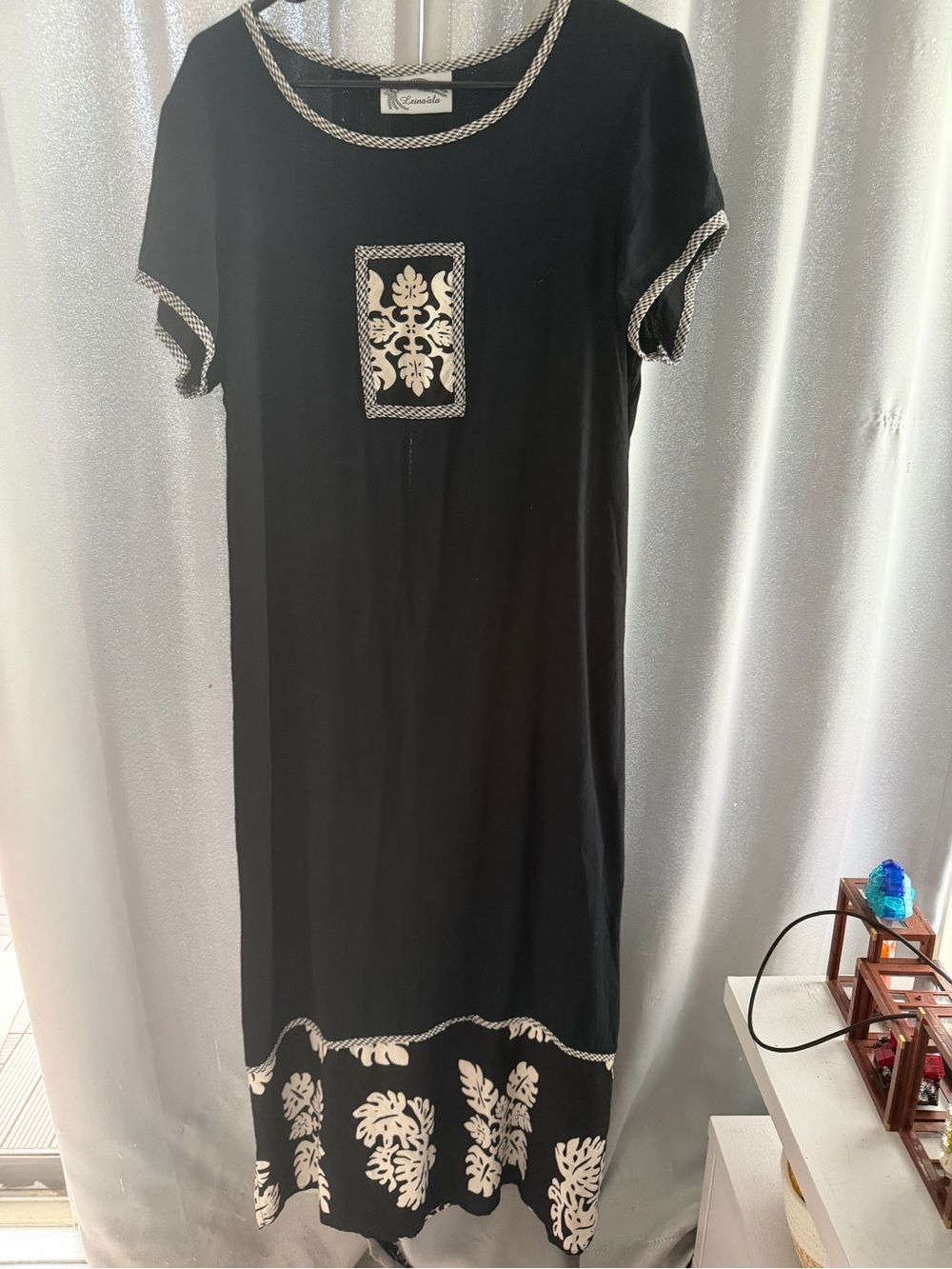Vintage leinaala black dress med